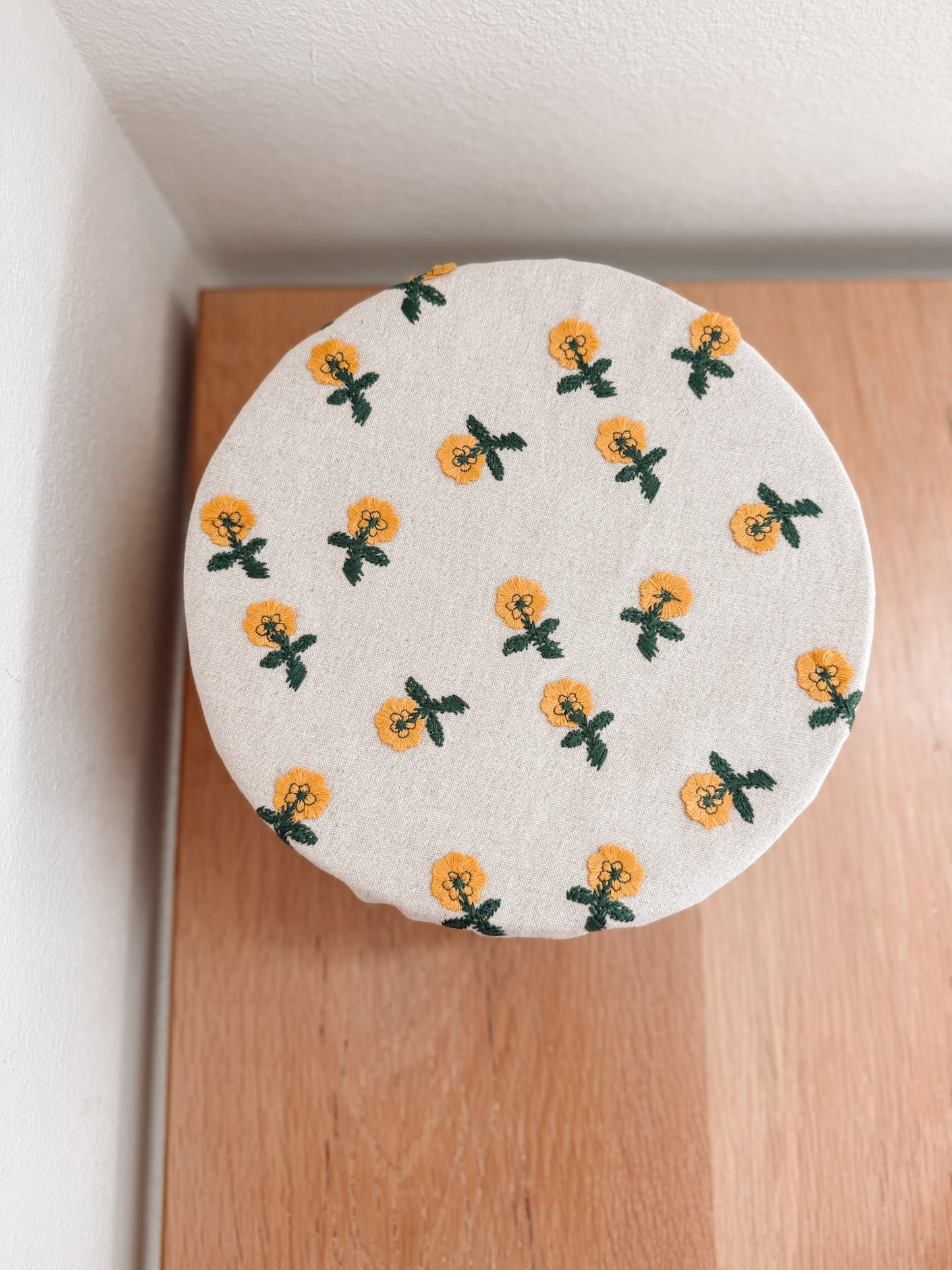 Beige Floral Embroidery Bowl Cover - 11in