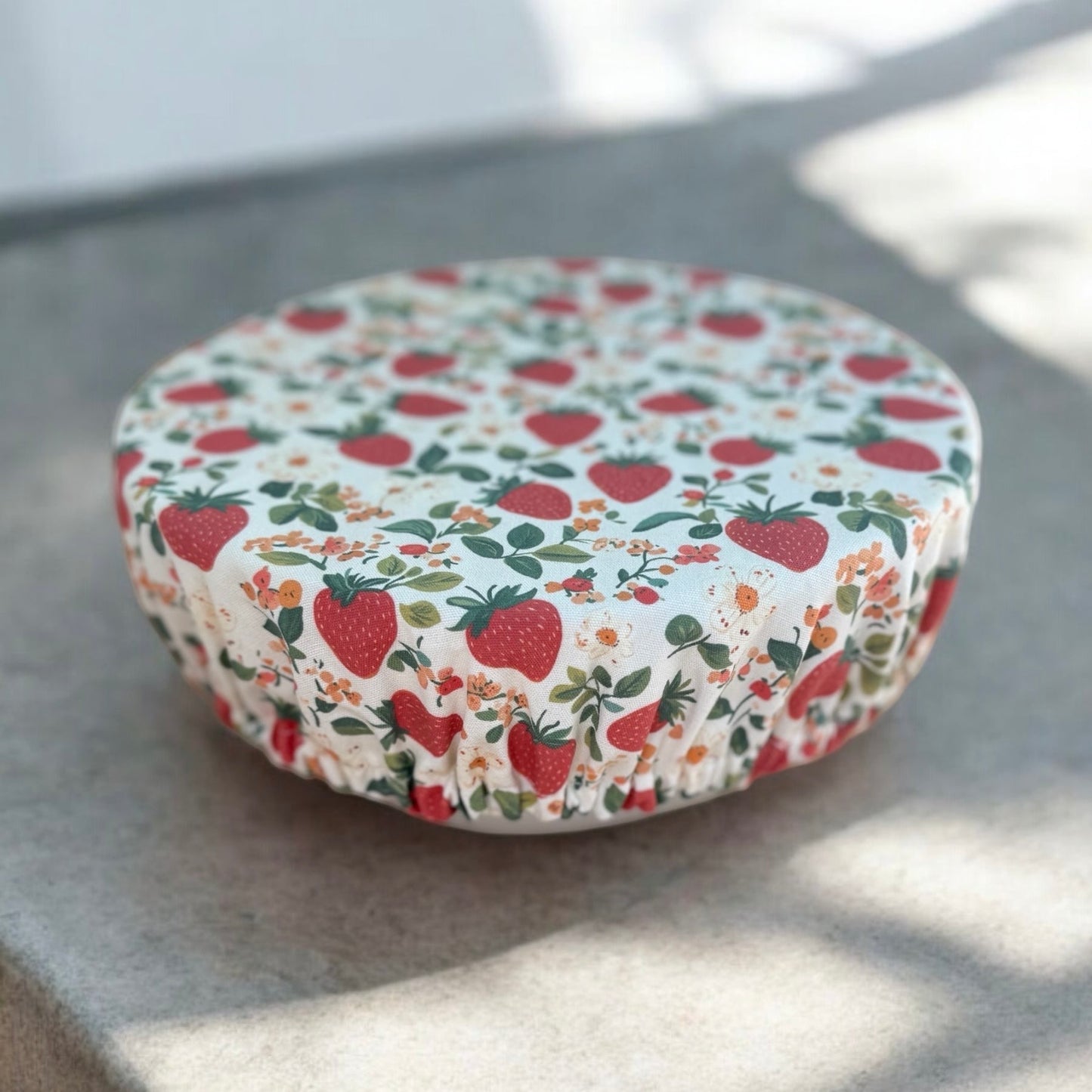 Vintage Strawberry Bowl Cover - 11in