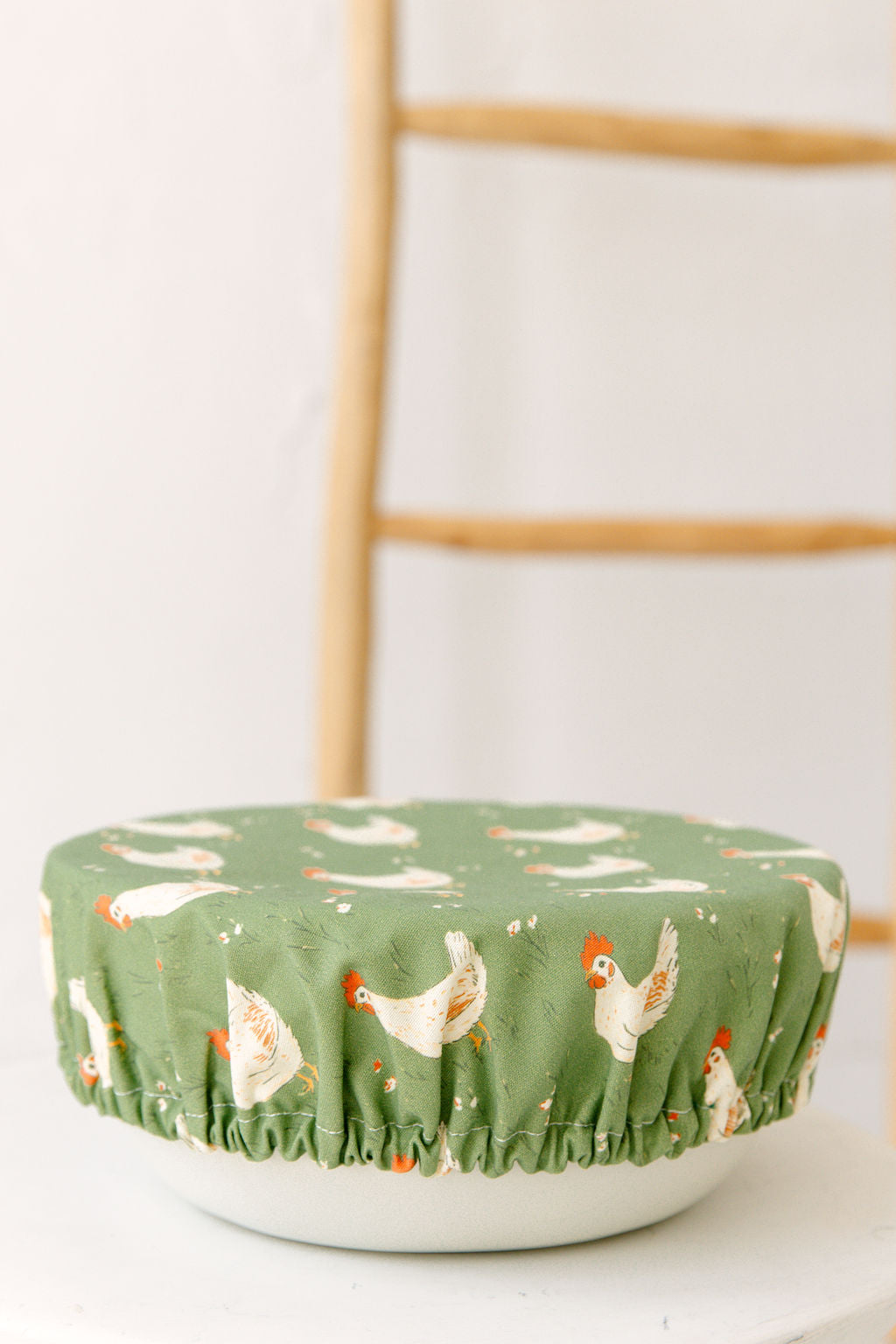 Homestead Chickens Bowl Cover - 11in