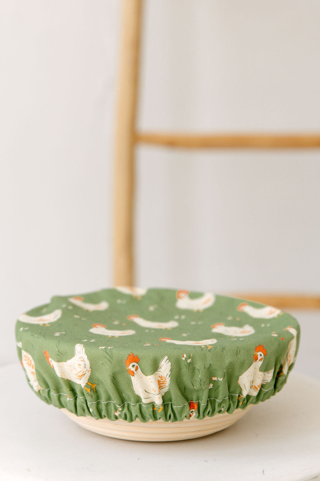 Homestead Chickens Bowl Cover - 11in